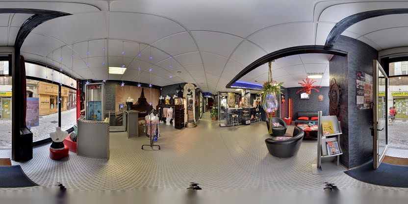 Visite virtuelle 360 de Démons et Merveilles à Aubenas – Salon de tatouage et piercing – Webvisite