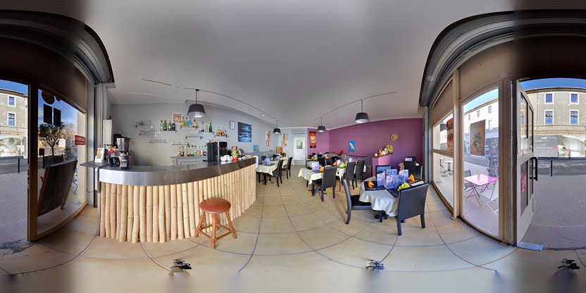 Visite virtuelle 360 de Le 20 M'îles a Nîmes en Gard - Webvisite