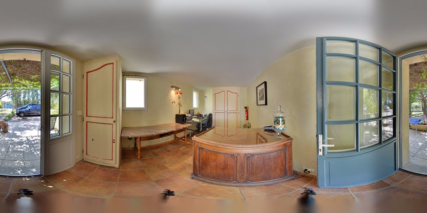 Visite virtuelle 360 de Mas de la Tour Carbonnière - Saint-Laurent-d'Aigouze