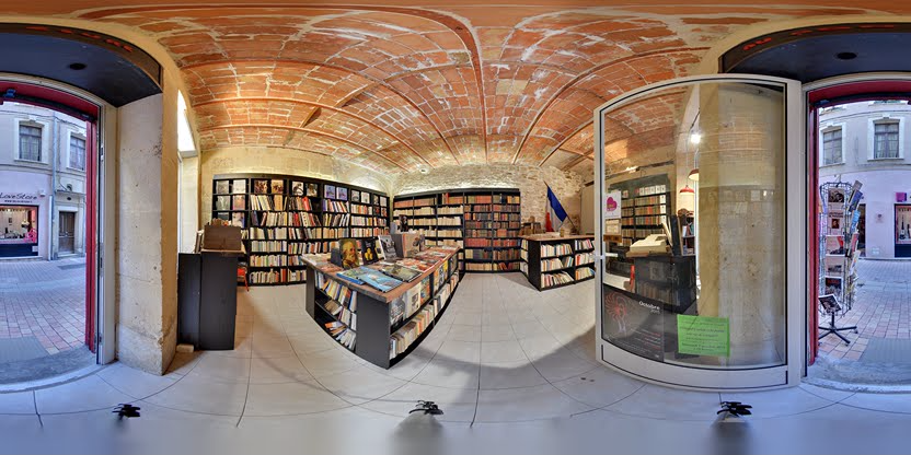 Visite virtuelle 360 de Au bon livre - Nîmes