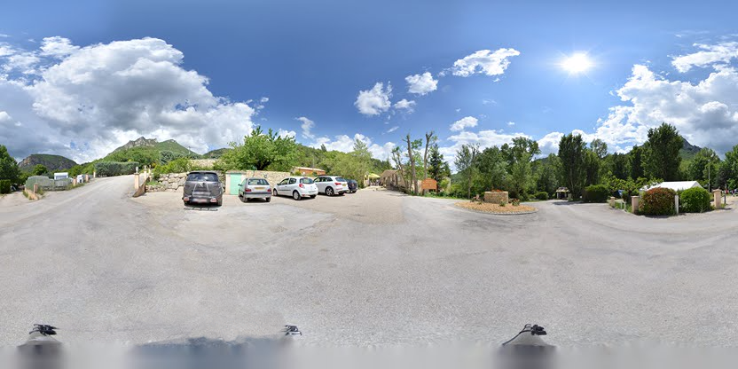 Visite virtuelle 360 de Camping Le Pilat - Saint-Ferréol-Trente-Pas
