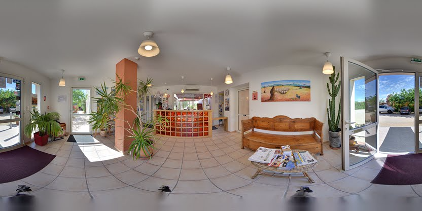 Visite virtuelle 360° de Hôtel de la Transhumance à Saint-Martin-de-Crau – Hôtel – Webvisite