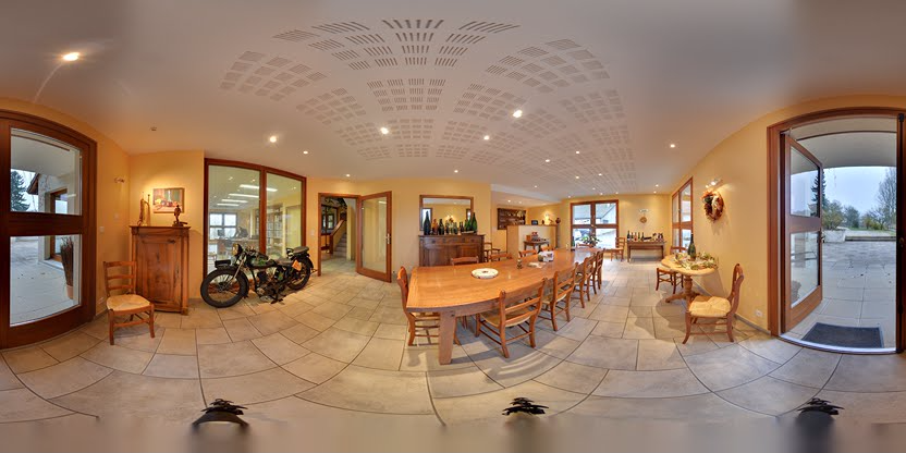 Visite virtuelle 360 de Maison Pierre Guigard à Groslée – Caviste – Webvisite