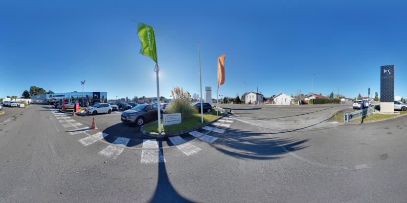 Visite virtuelle 360 de Citroën Automobile a Mont-De-Marsan en Landes - Webvisite