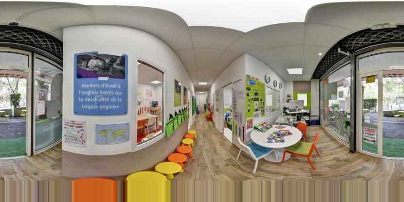 Visite virtuelle 360 de Les Petits Bilingues - Aix-en-Provence - MacMillin Language Services a Aix-en-Provence - Webvisite