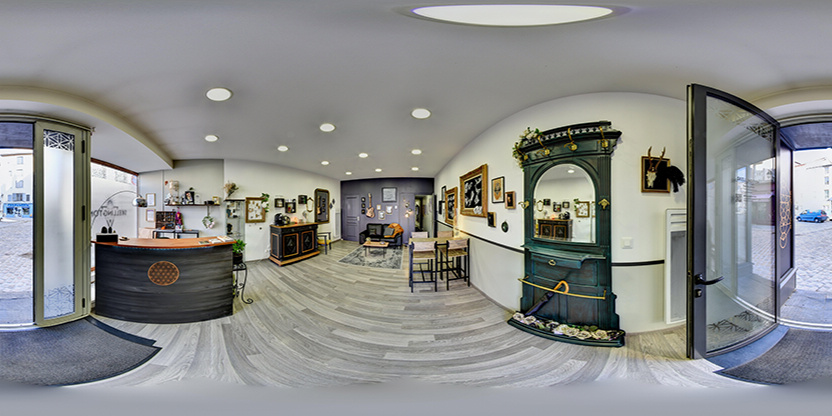 Professionnels du secteur Salon de tatouage et piercing en visite virtuelle - Webvisite