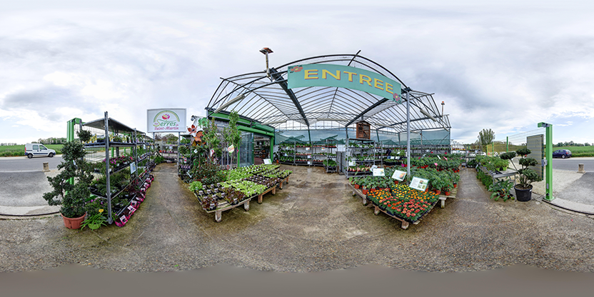 Visite virtuelle 360 de Serres de St Martin des bois a Saint-Martin-des-Bois en Centre-Val de Loire - Webvisite