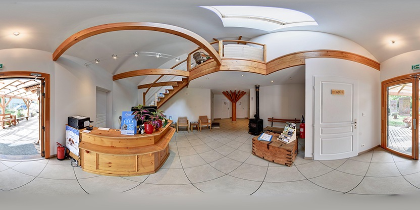 Visite virtuelle 360° de Clinique Vétérinaire - La Yourte Vétérinaire à Faverges – Clinique vétérinaire – Webvisite
