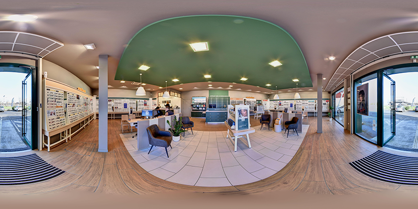Visite virtuelle 360 de Générale D'optique Laval - Saint-Berthevin