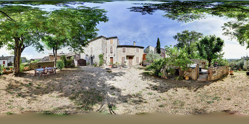 Visite virtuelle 360° de Bastide Les Enfants du Barry Gîtes à Vallon-Pont-d'Arc – Gîte – Webvisite