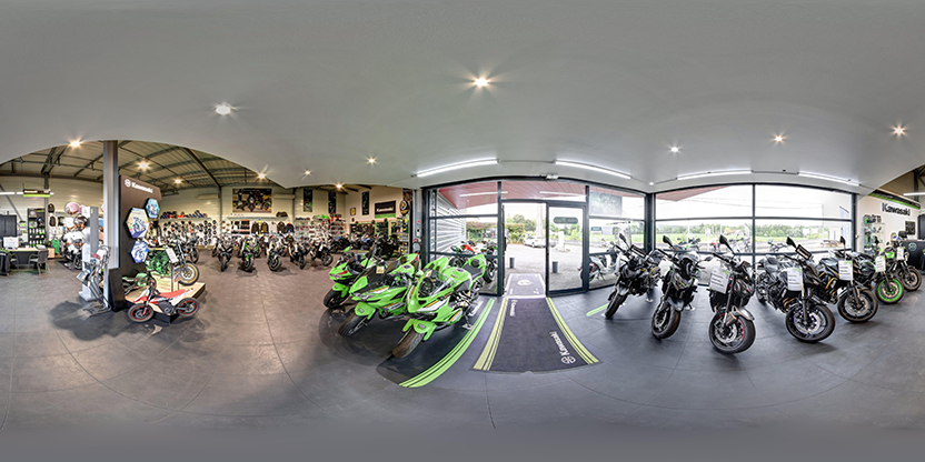Visite virtuelle 360° de Kawasaki Peugeot Accessoires Moto Amo 64 Orthez à Orthez – Concessionnaire de motos – Webvisite