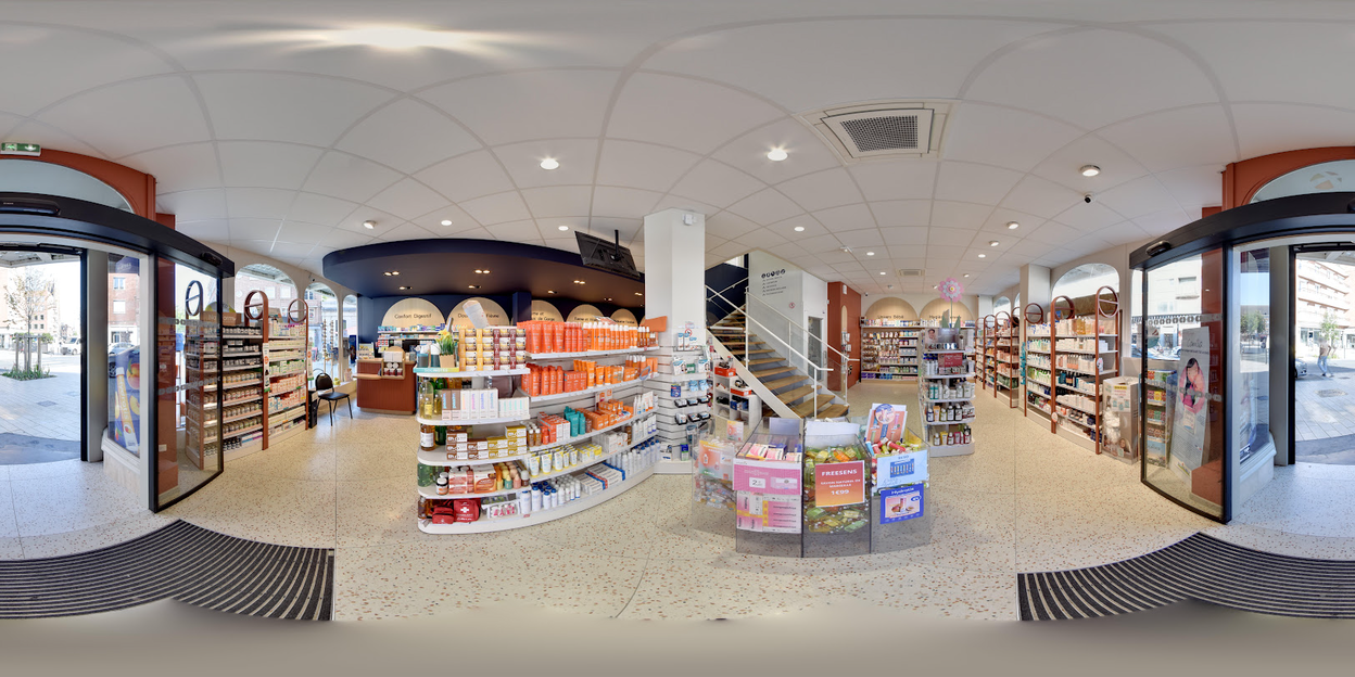 Visite virtuelle 360 de Pharmacie Du Centre - Dunkerque a Dunkerque en Hauts-de-France - Webvisite